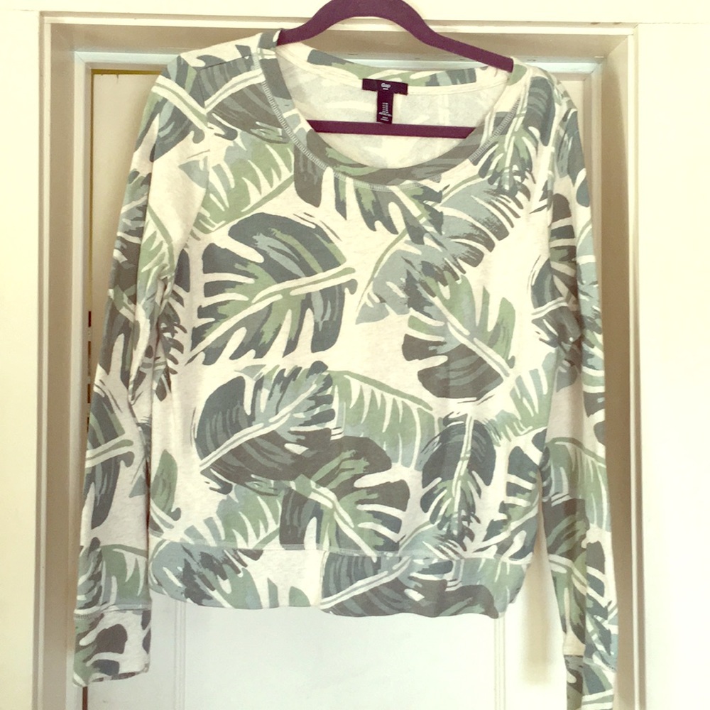 GAP shirt
